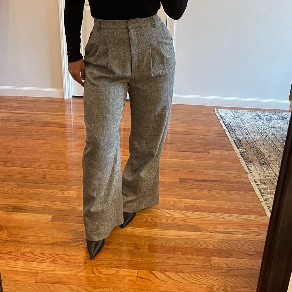 H&M Herringbone Textured High Waisted Pleated Front Wide Leg Pant Gray/Brown | 4